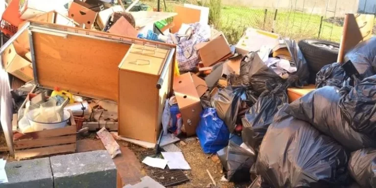 Simplifying the Process: How Estate Clean-Outs Can Ease Your Move
